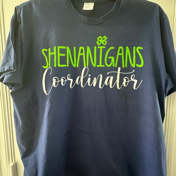 Shenanigans Coordinator Navy Blue T-Shirt XL By Port & Company 100% Cotton Unise - Picture 3 of 5